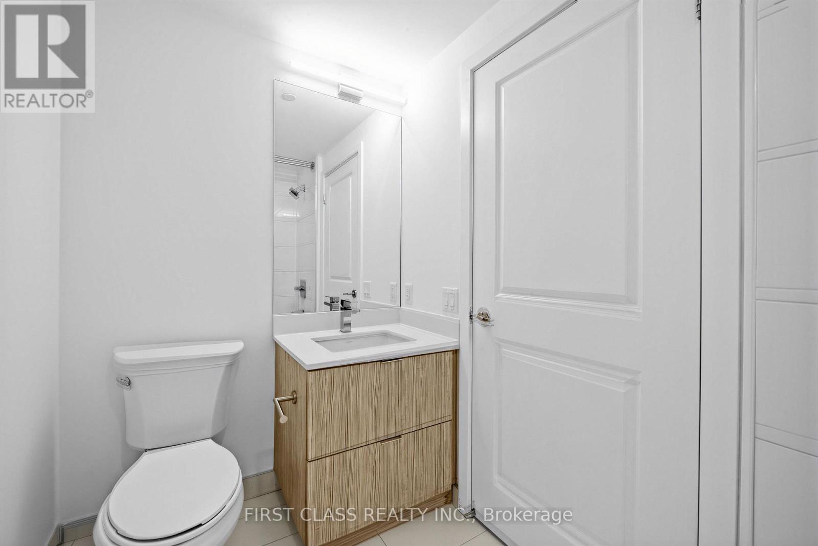 #4203 395 BLOOR STREET E - 17