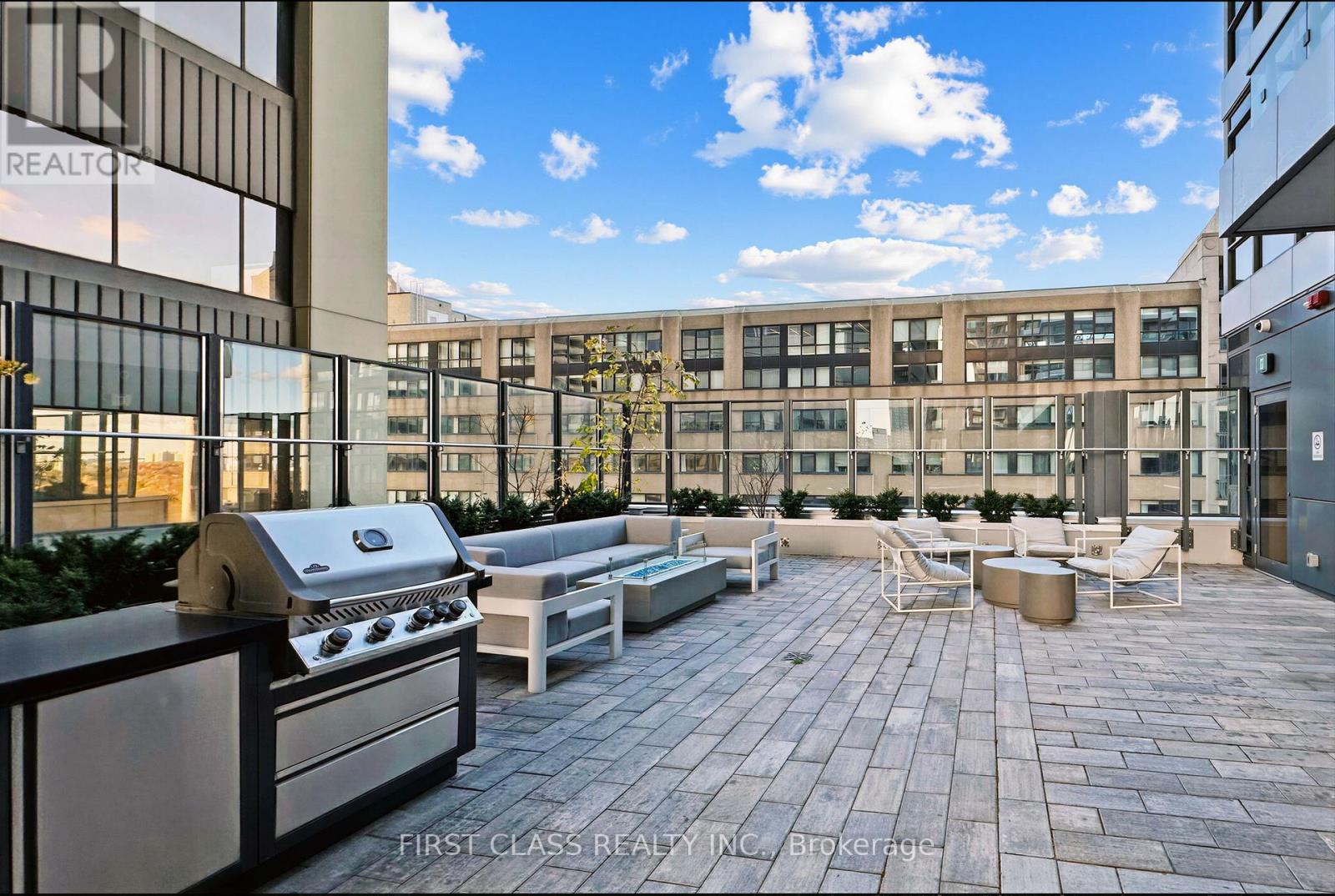 #4203 395 BLOOR STREET E - 28