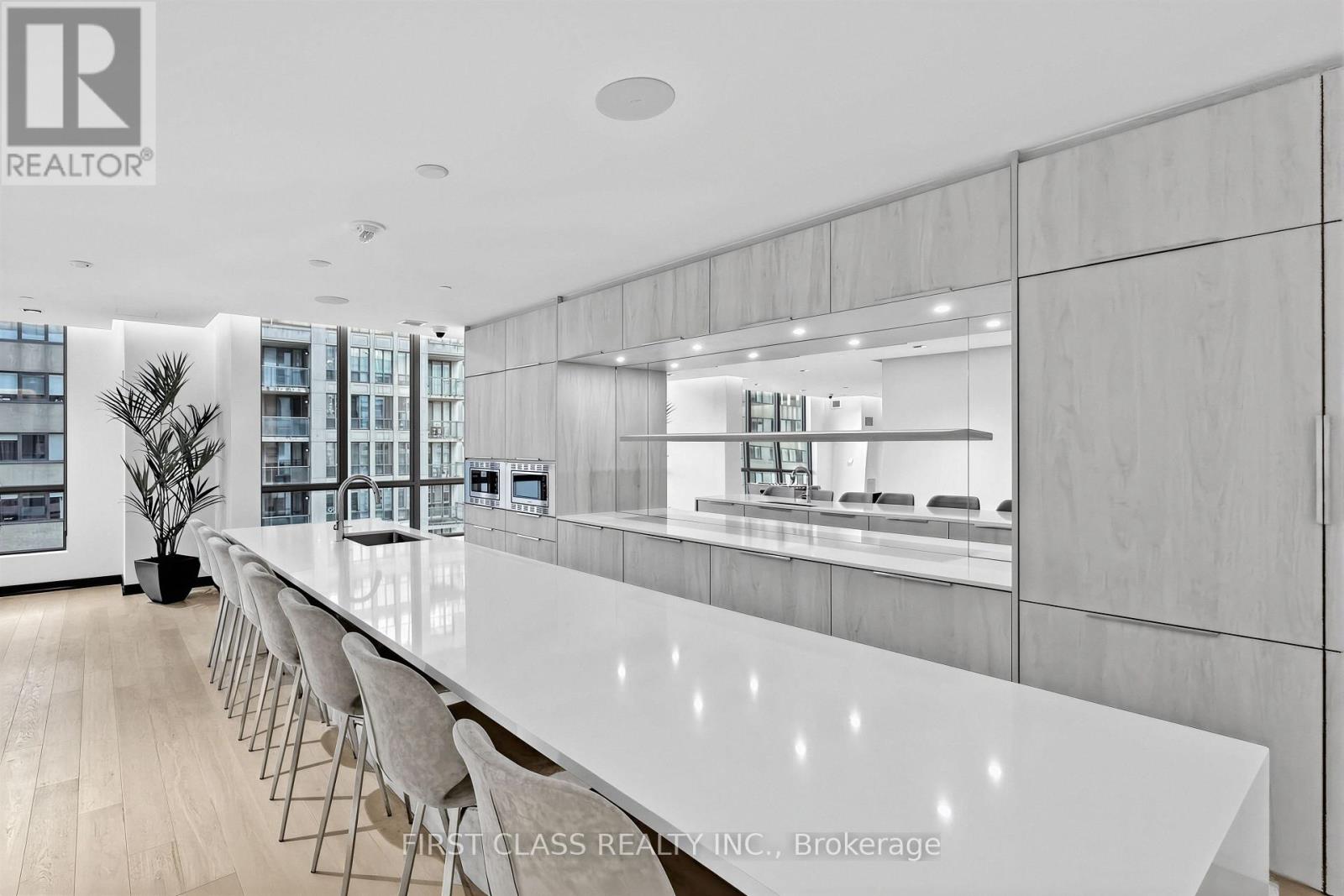 #4203 395 BLOOR STREET E - 30