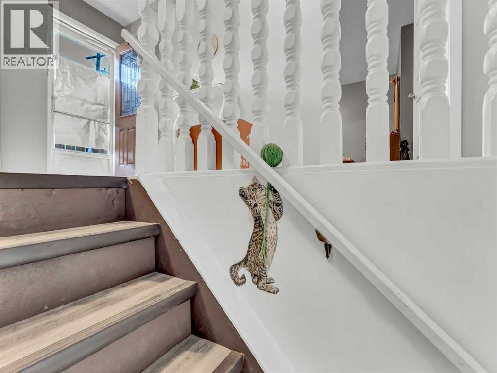 215 4 Street SE - 28