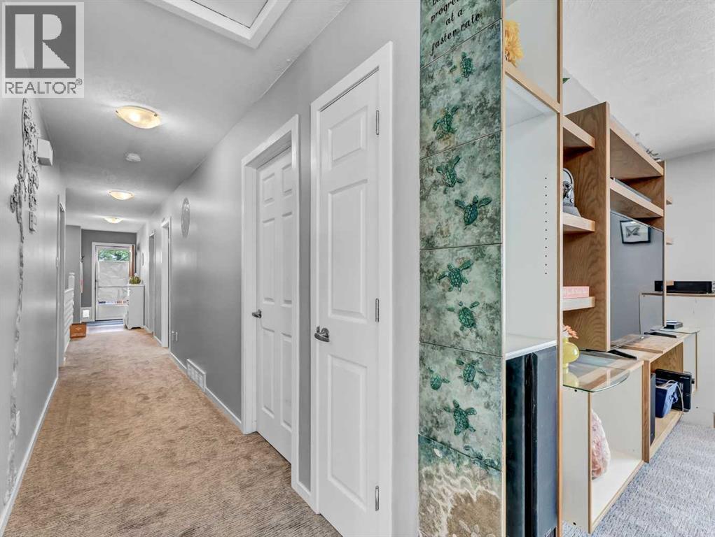 215 4 Street SE - 16