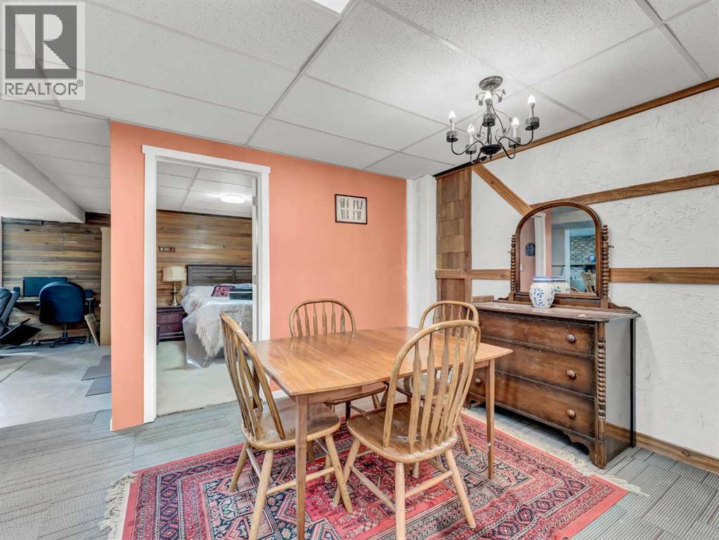 215 4 Street SE - 34