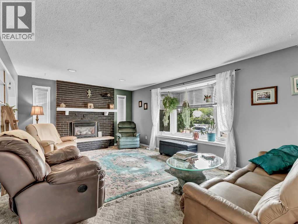 215 4 Street SE - 9
