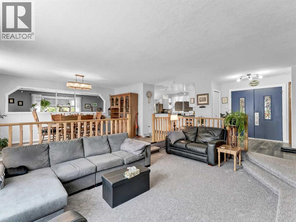 215 4 Street SE - 14