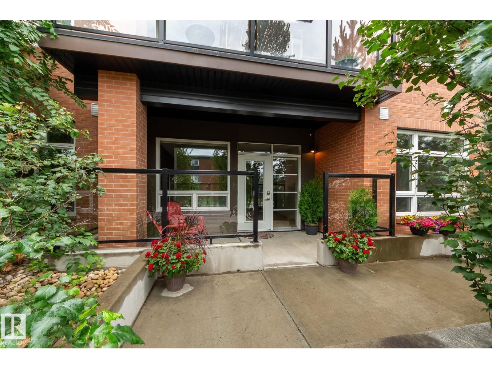 #102 10606 84 AV NW - 1
