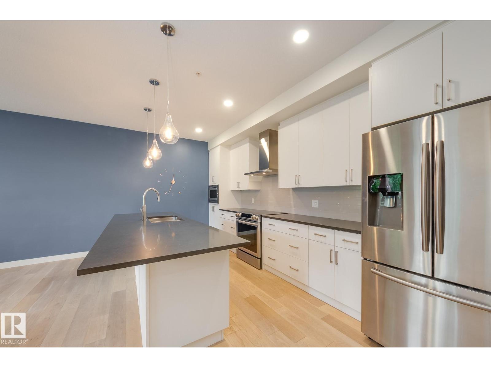 #102 10606 84 AV NW - 6