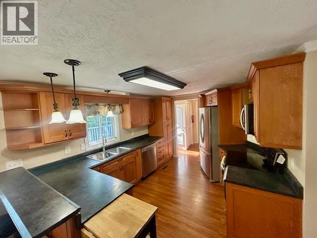 5544 53 STREET - 9