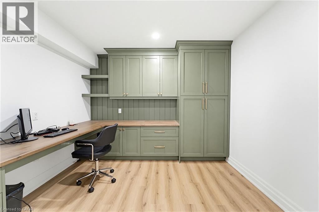 24 GILMER Crescent - 27