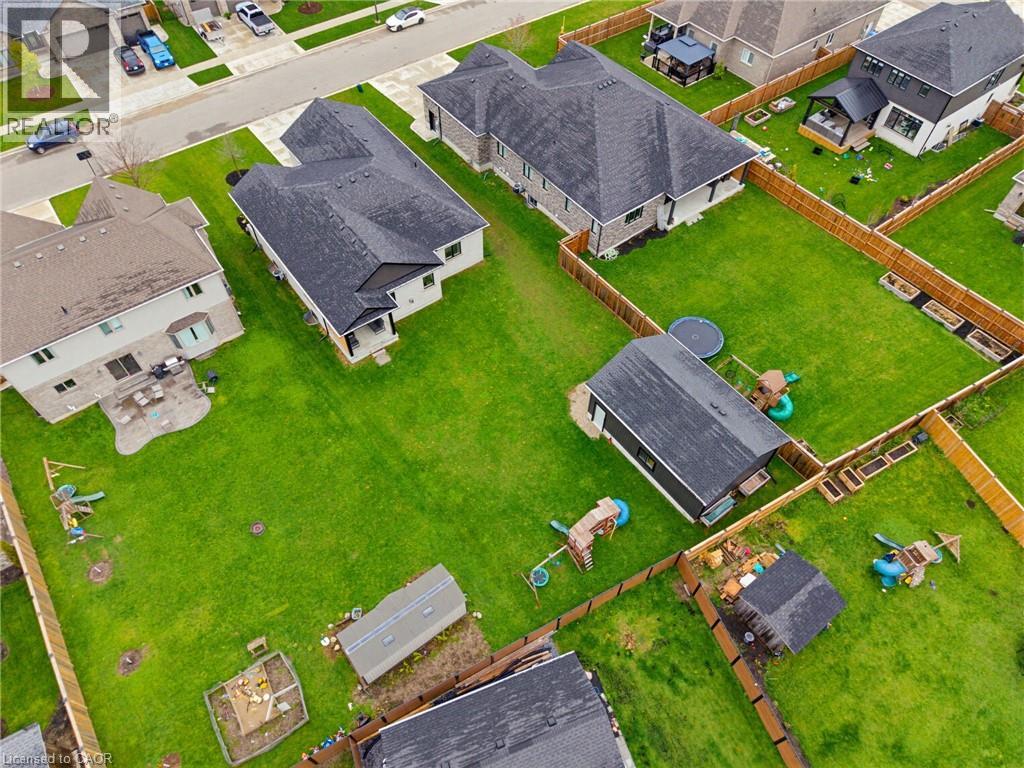 24 GILMER Crescent - 7