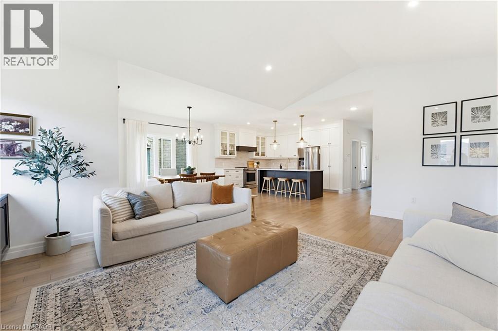 24 GILMER Crescent - 17