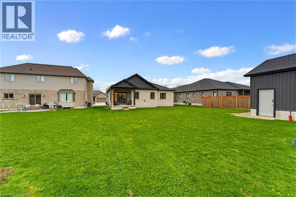 24 GILMER Crescent - 33