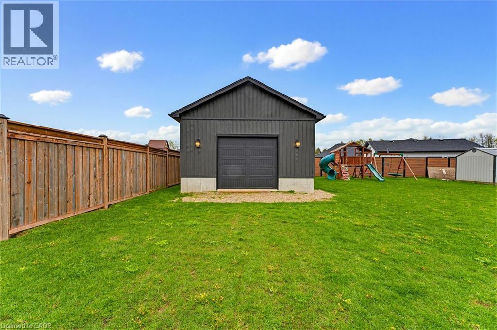 24 GILMER Crescent - 34