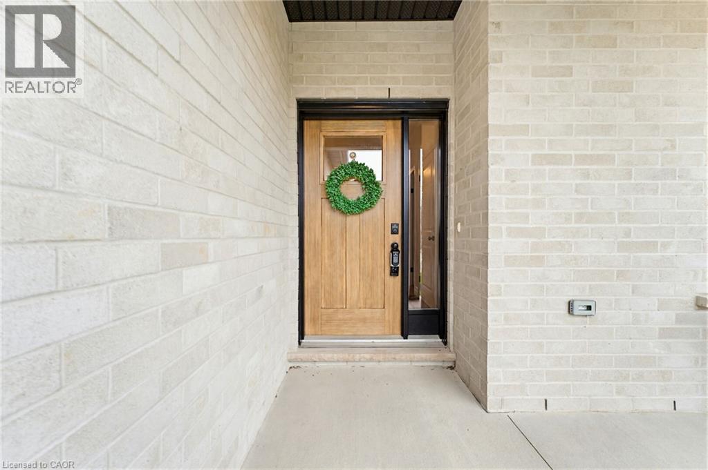 24 GILMER Crescent - Image 10