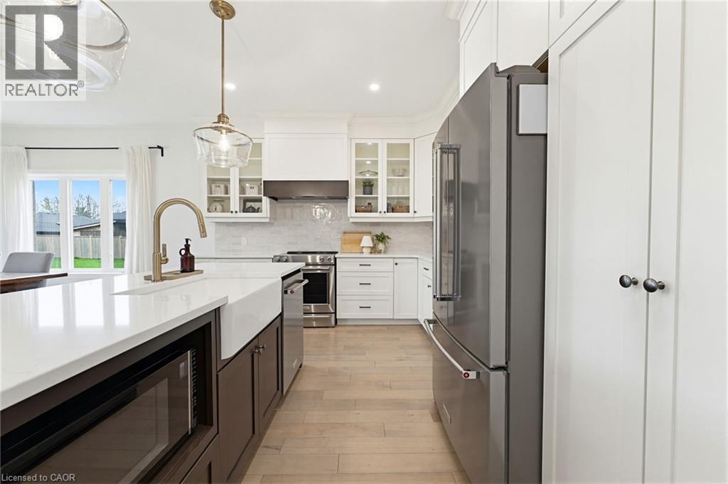 24 GILMER Crescent - 12