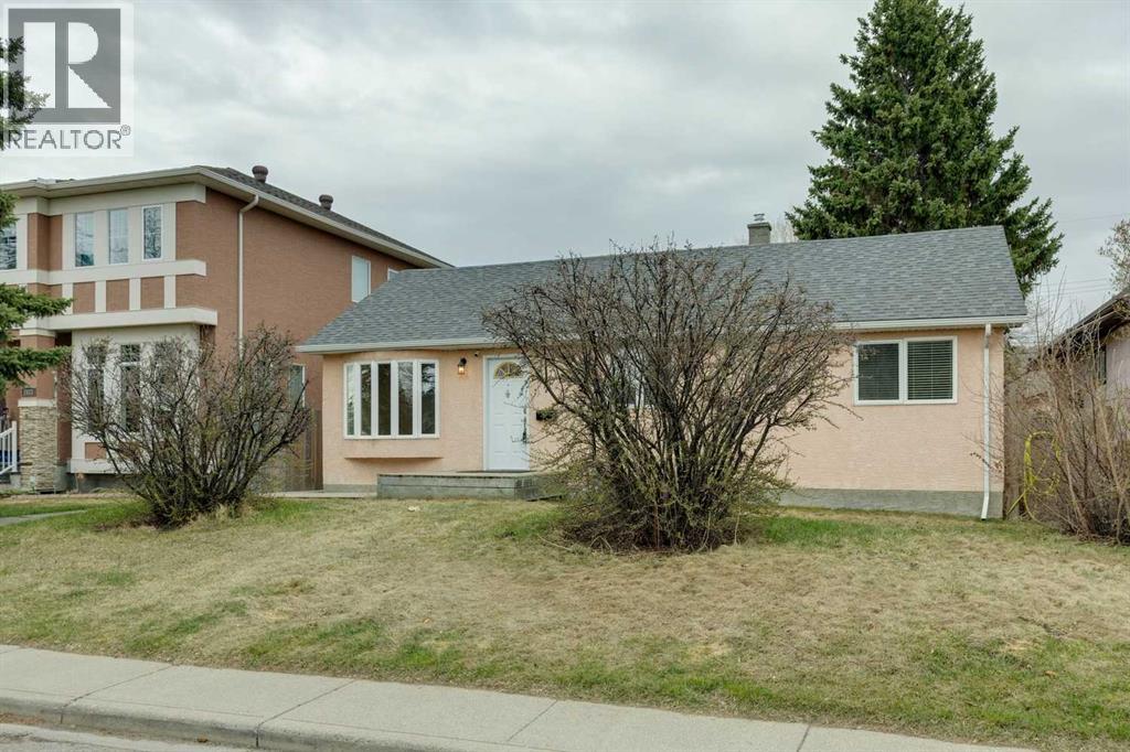 7615 36 Avenue NW - 14