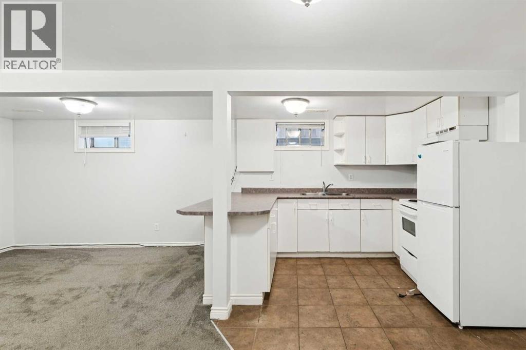 7615 36 Avenue NW - 28