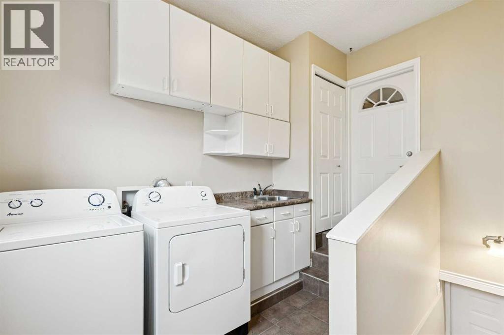 7615 36 Avenue NW - 26