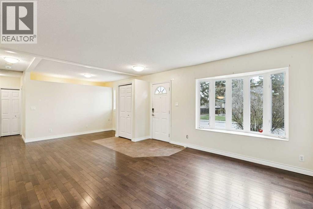 7615 36 Avenue NW - 19