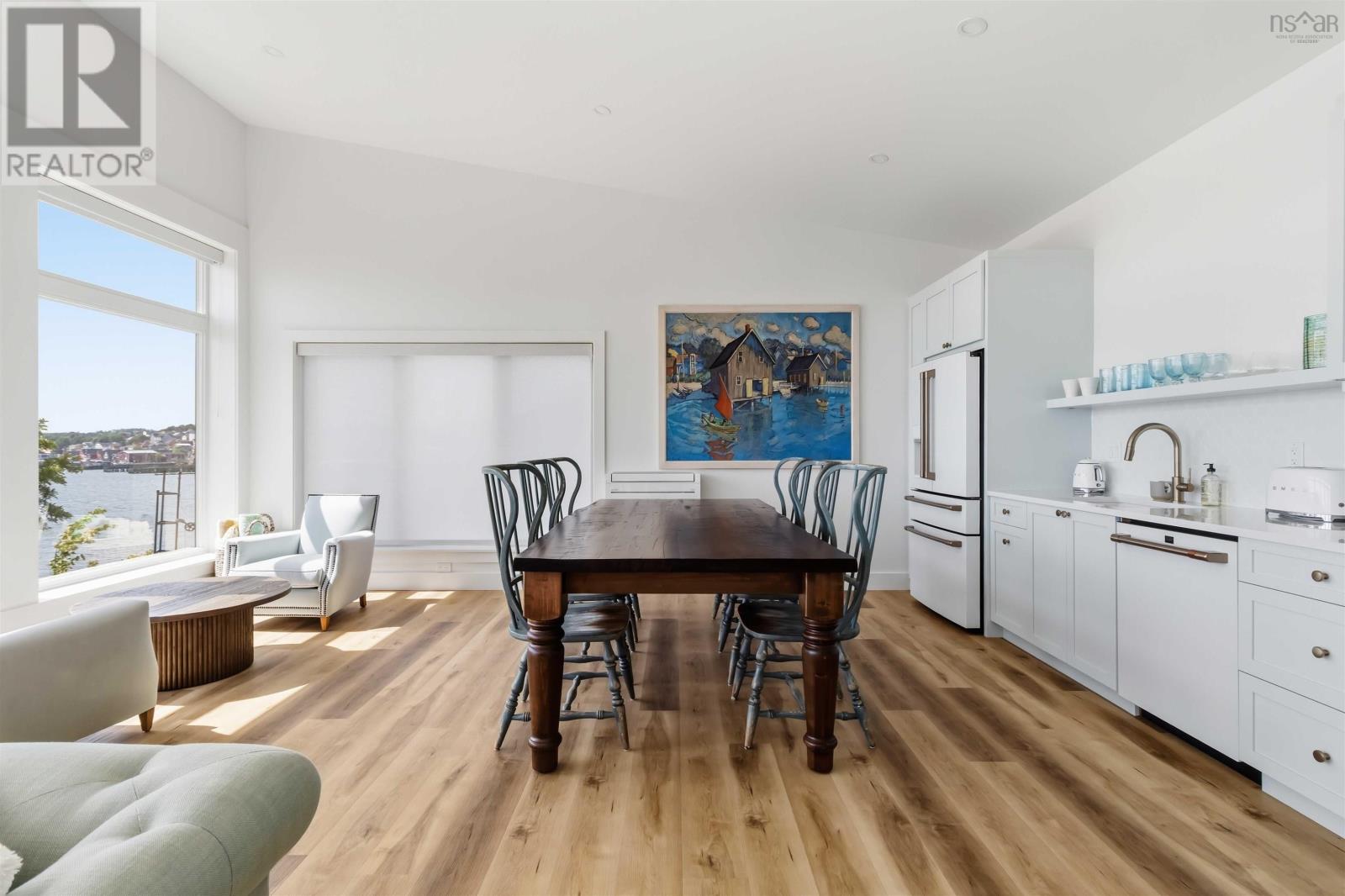 42 Shore Road - 18