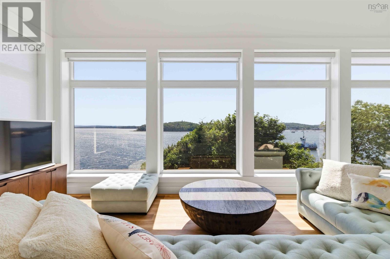 42 Shore Road - 9