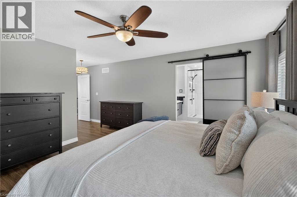 516 NETHERWOOD Crescent - 35