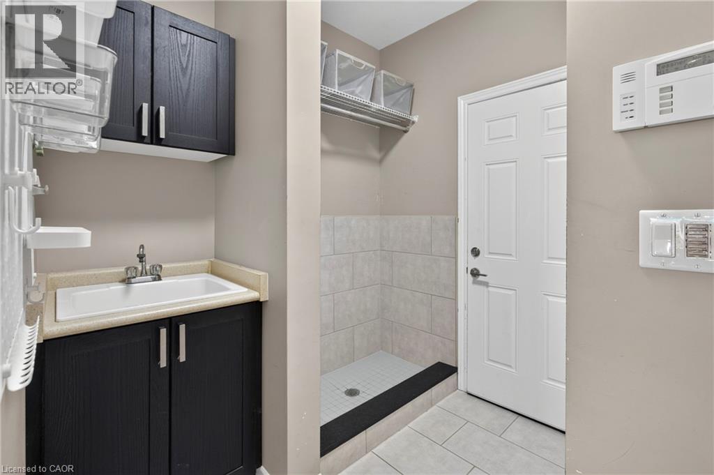 516 NETHERWOOD Crescent - 18