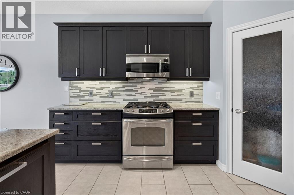 516 NETHERWOOD Crescent - 16