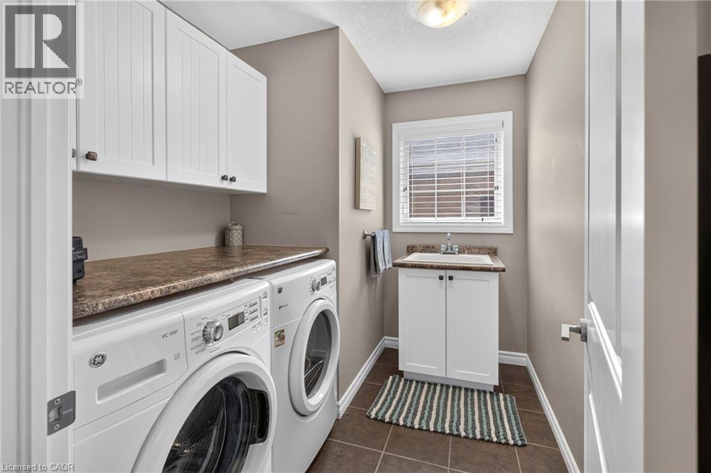 516 NETHERWOOD Crescent - 33