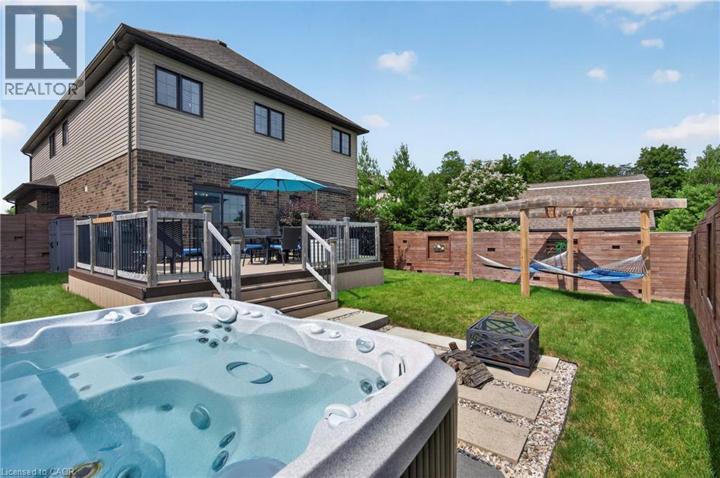 516 NETHERWOOD Crescent - 45