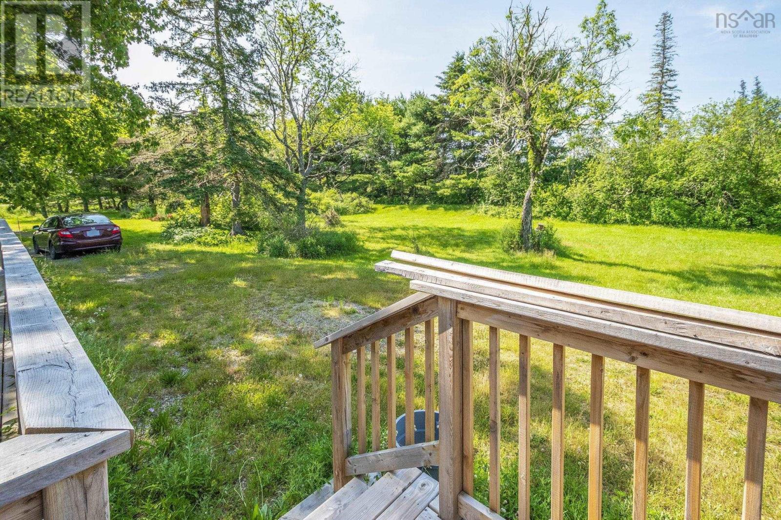 219 West River East Side Road - 34