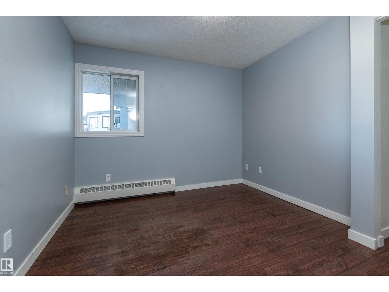 #458 10520 120 ST NW - 15