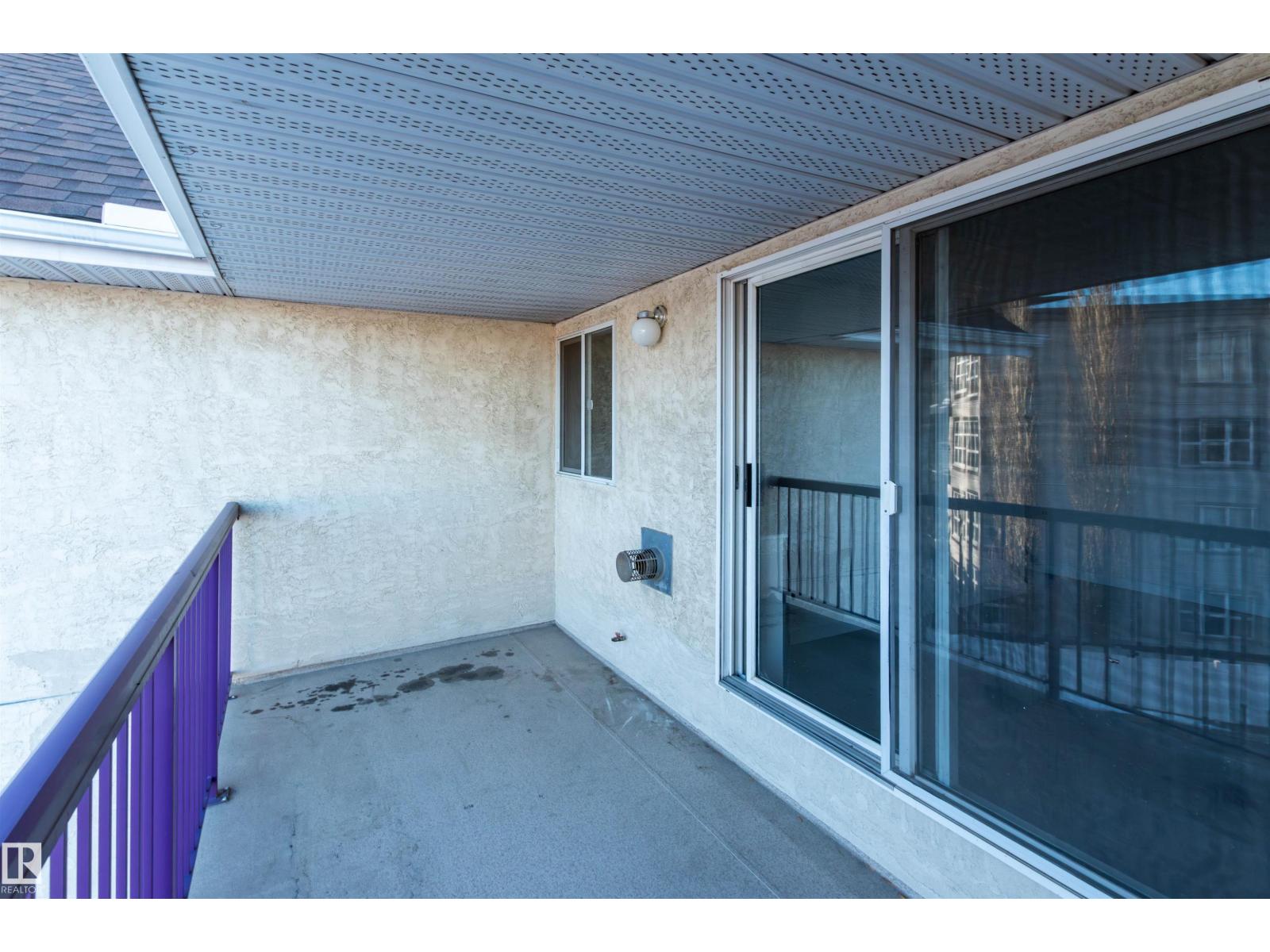 #458 10520 120 ST NW - 26