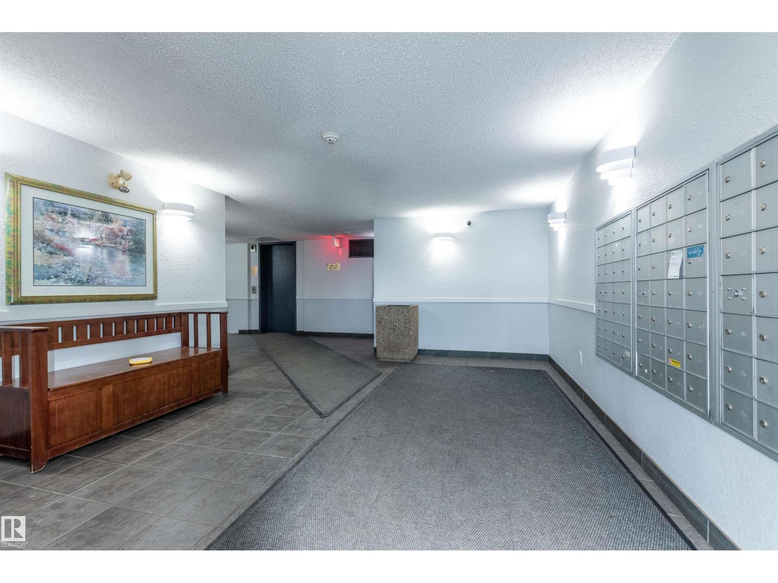 #458 10520 120 ST NW - 3