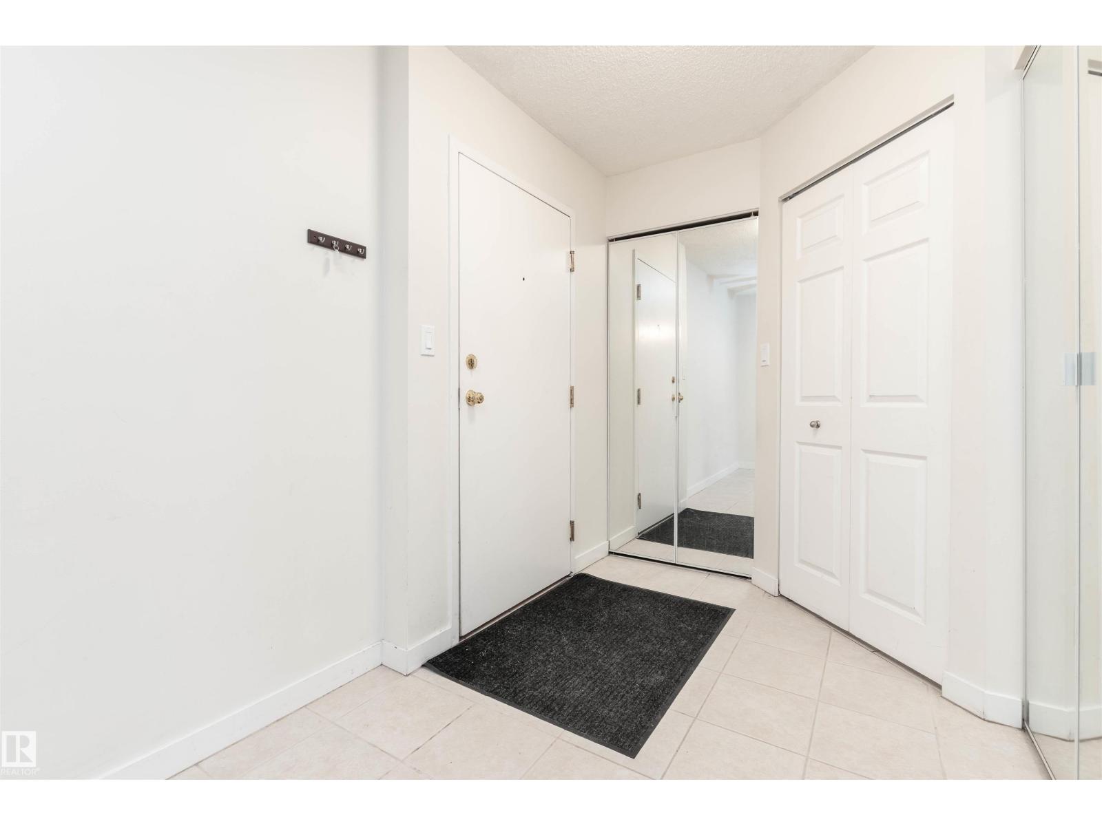 #458 10520 120 ST NW - 5