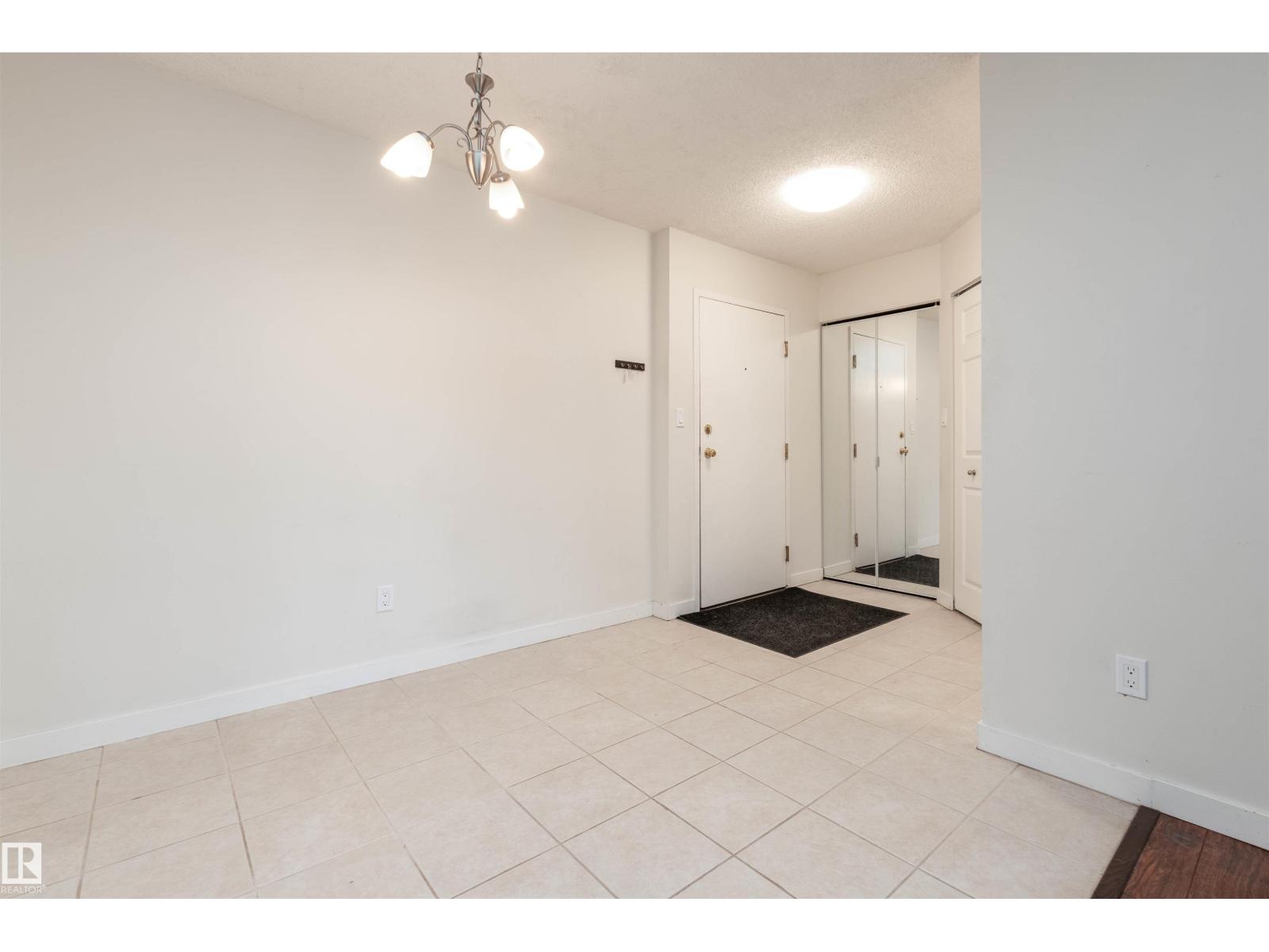 #458 10520 120 ST NW - 6