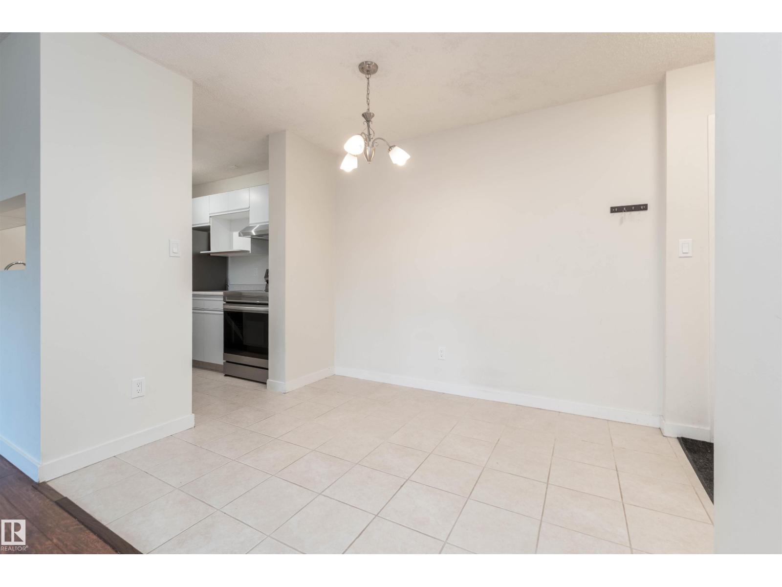 #458 10520 120 ST NW - 7