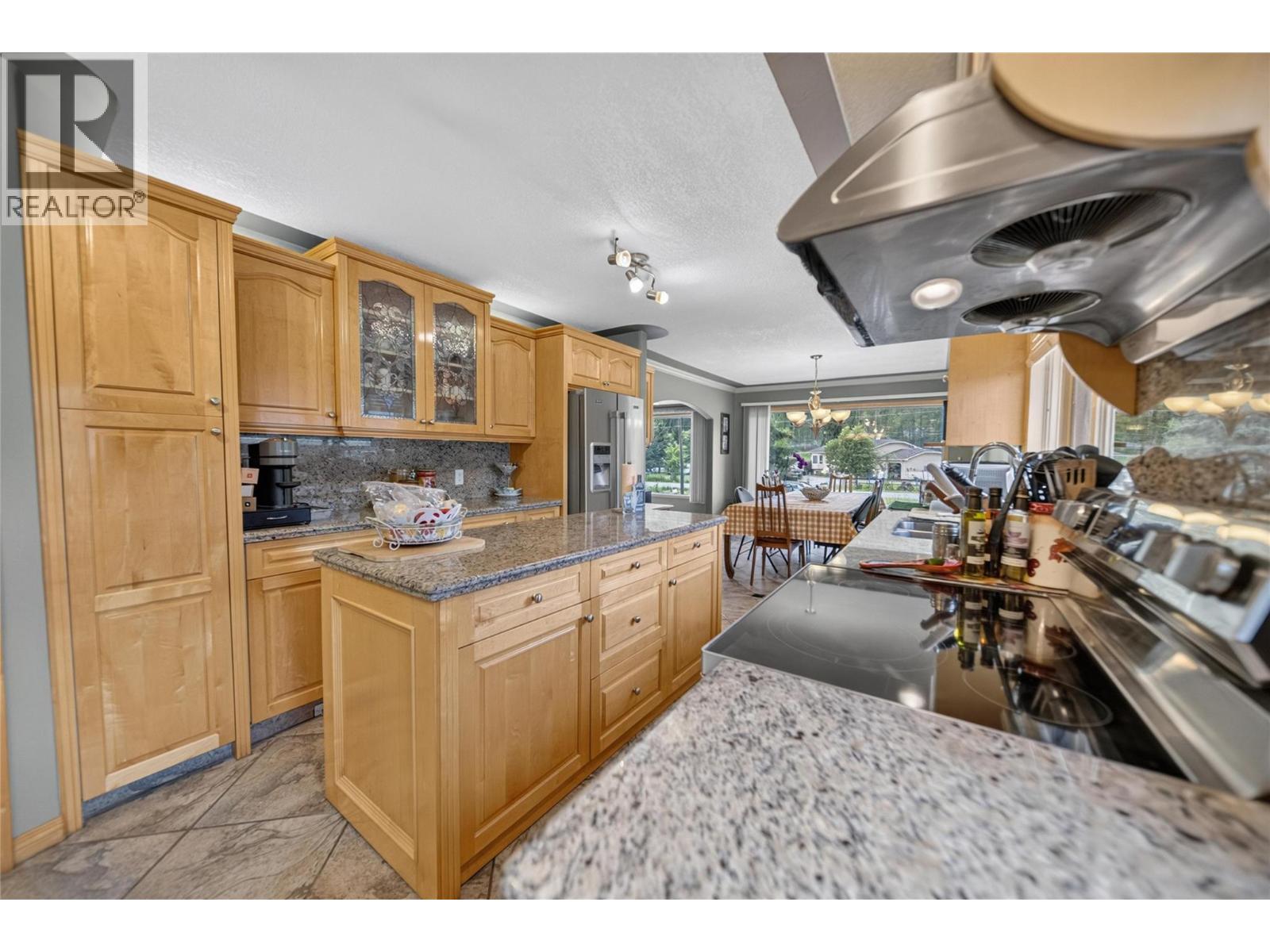 1698 McKenzie Road - 17
