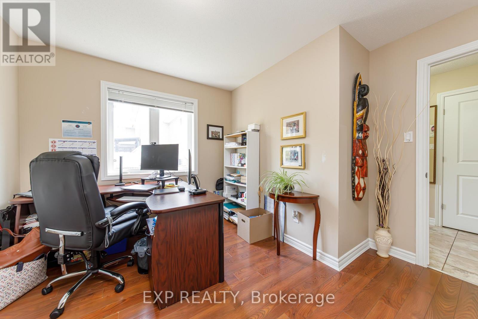 42 OASIS STREET - 14