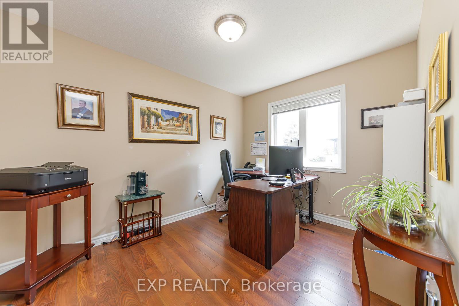42 OASIS STREET - 15