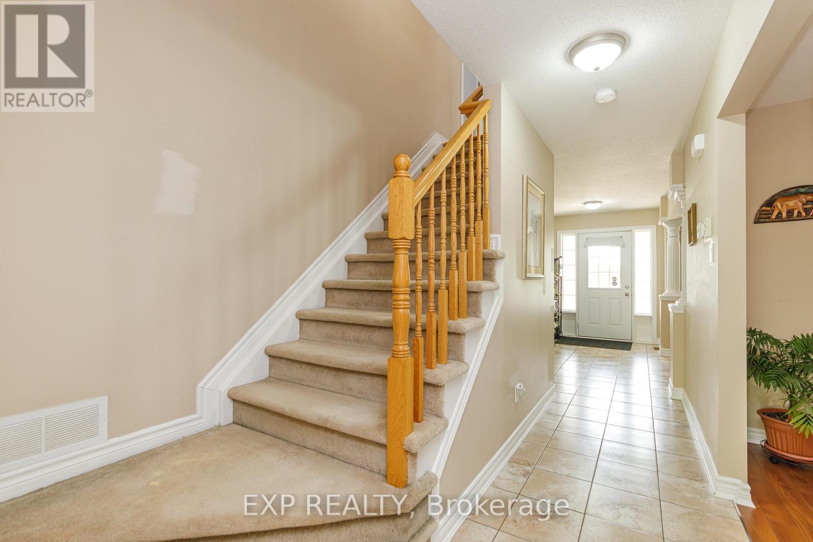 42 OASIS STREET - 18