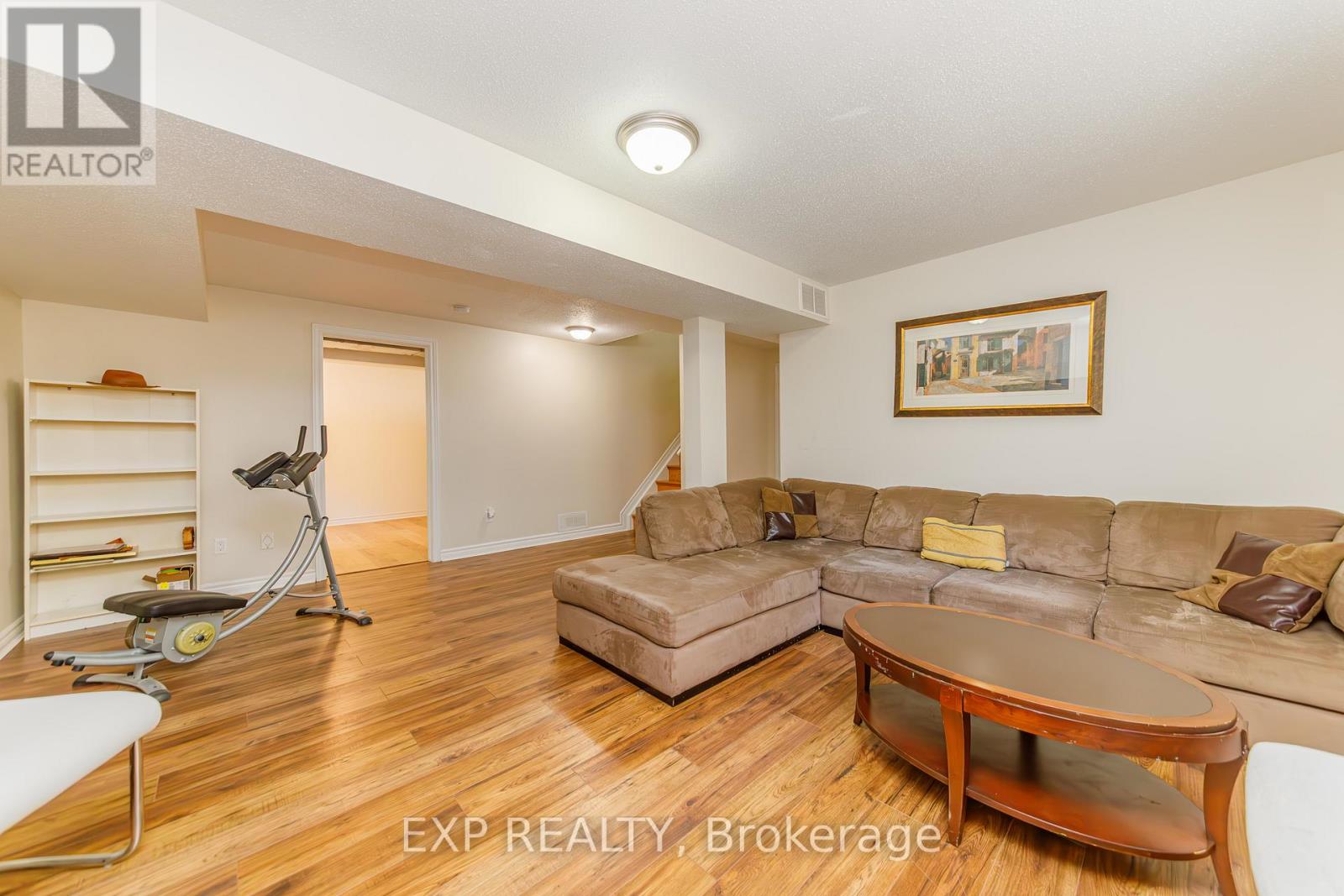 42 OASIS STREET - 36