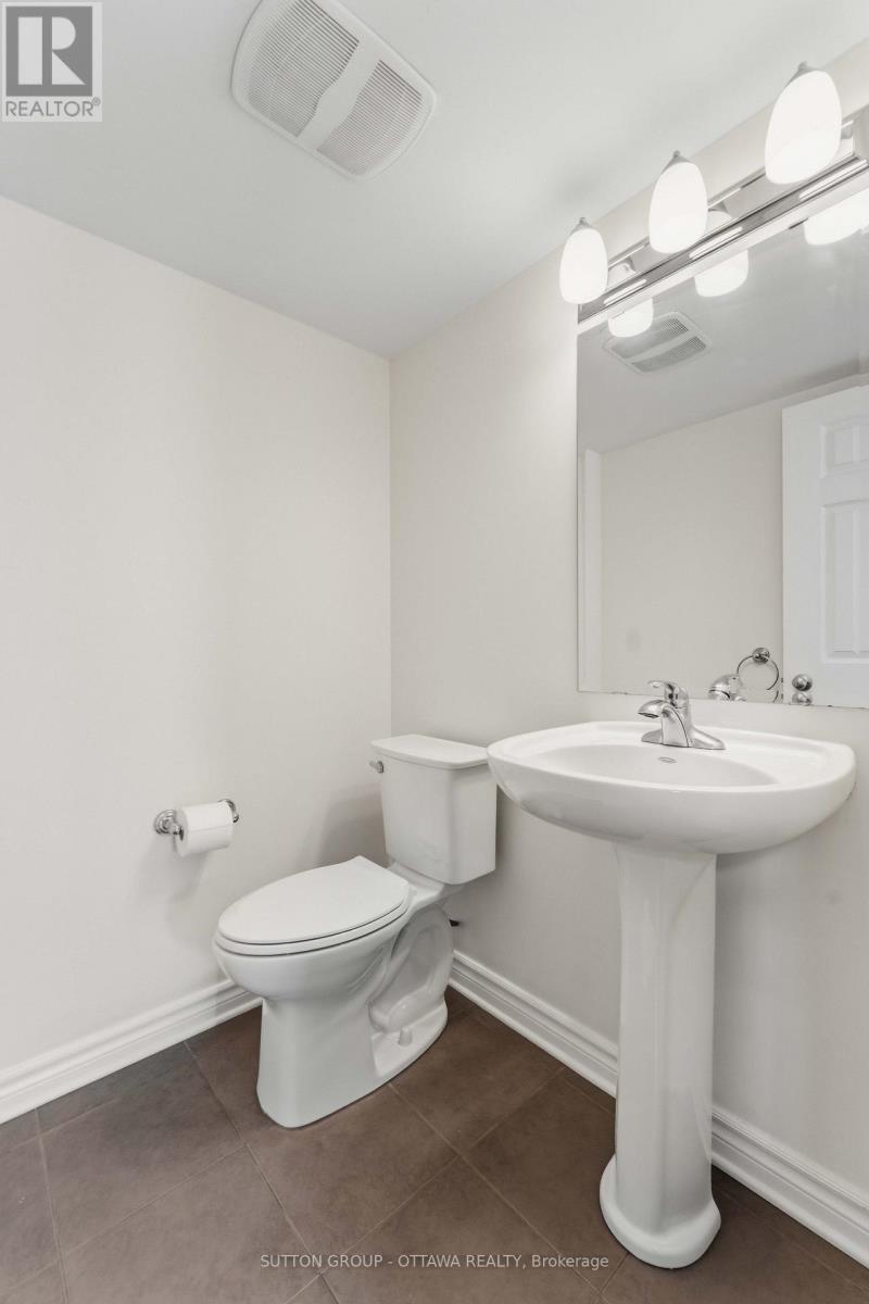 3 Bed, 4 Bath House for Sale in Ottawa – 120 DUNFOREST TERRACE, Ottawa – MLS# X13566946 - Image 10