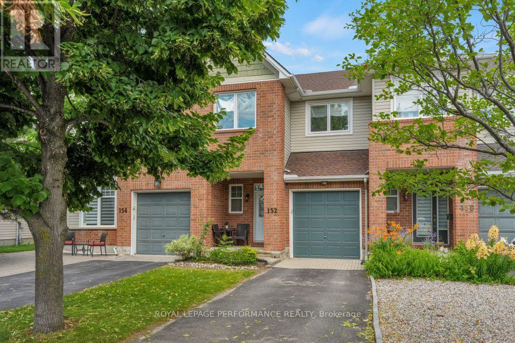 152 PURPLE FINCH CRESCENT - 2
