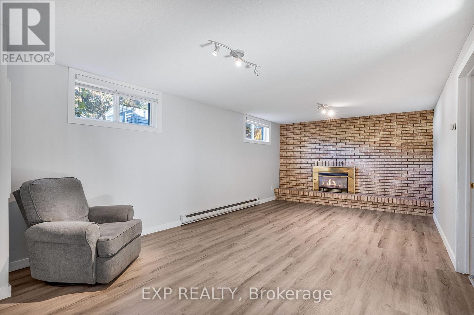 5 ALBERT STREET - 22