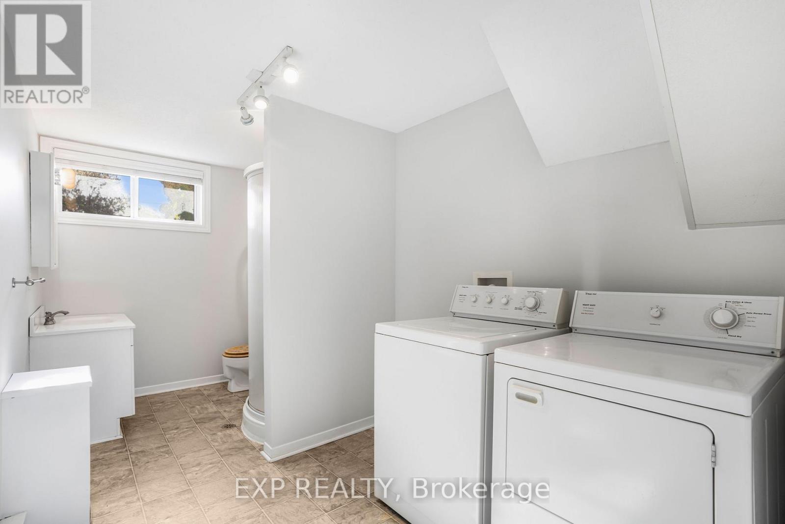 5 ALBERT STREET - 25