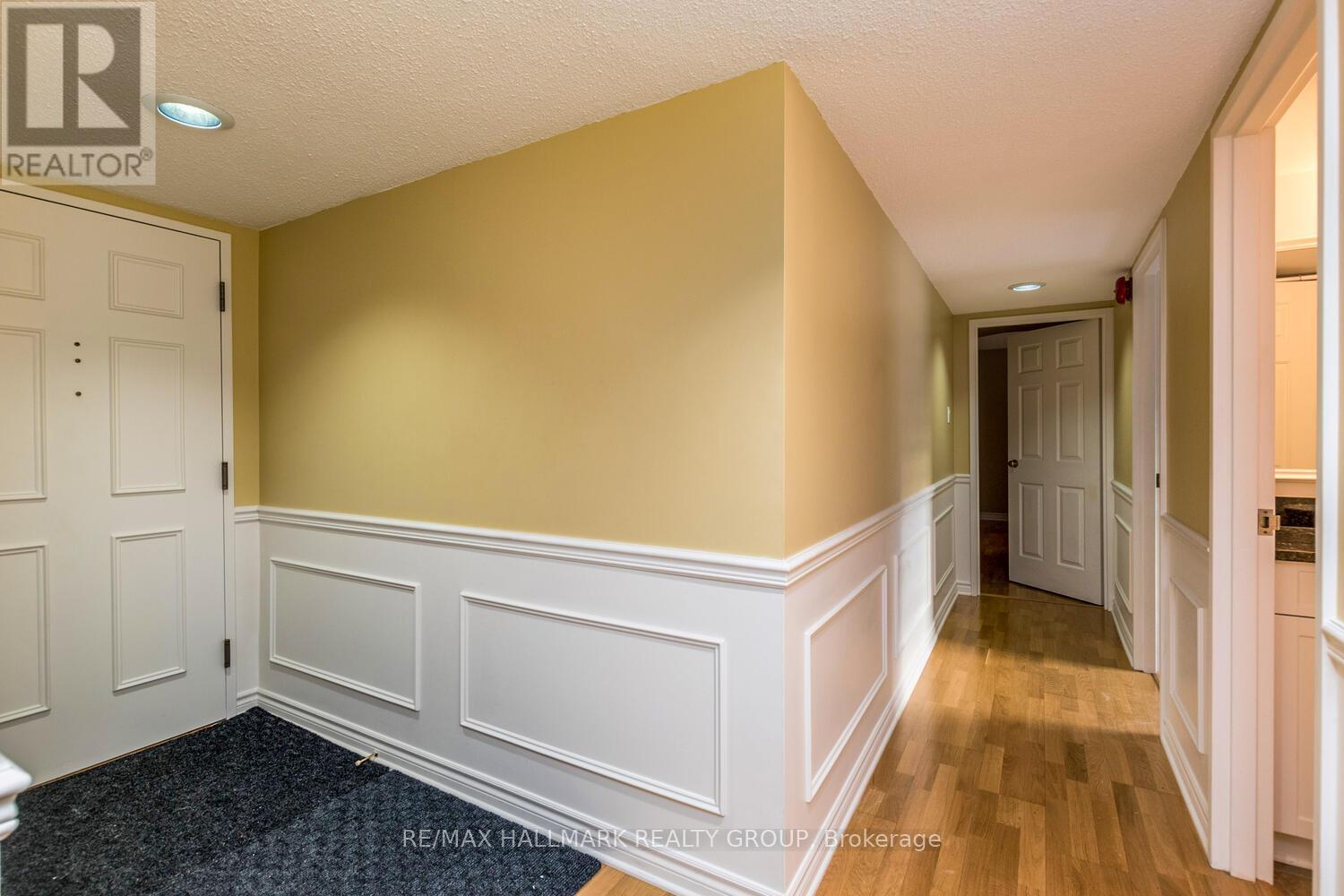 2 Bed, 2 Bath Apartment for Rent in Ottawa – 902 – 470 LAURIER AVENUE W, Ottawa – MLS# X13567004 - Image 16