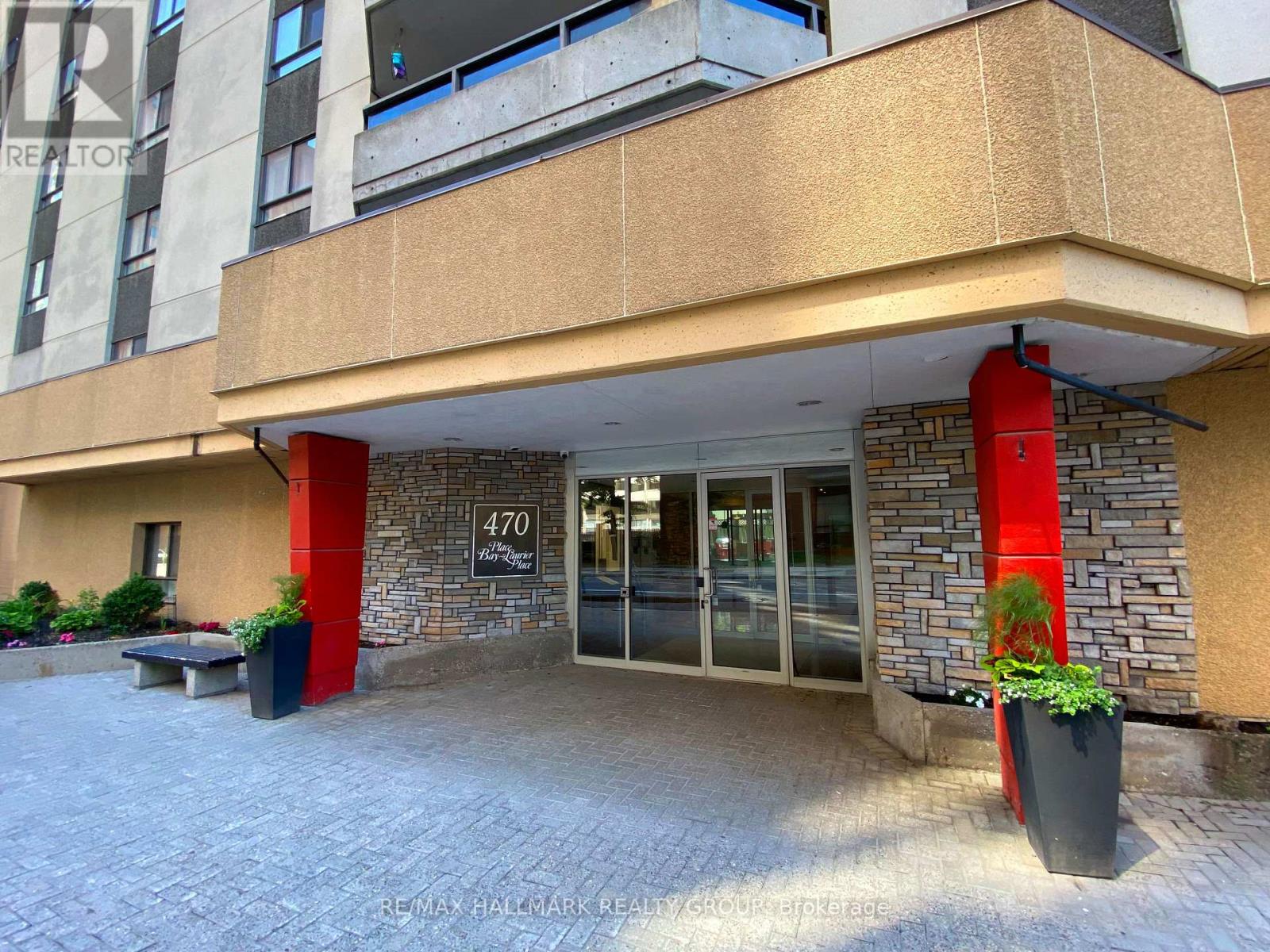 Bay Laurier Place