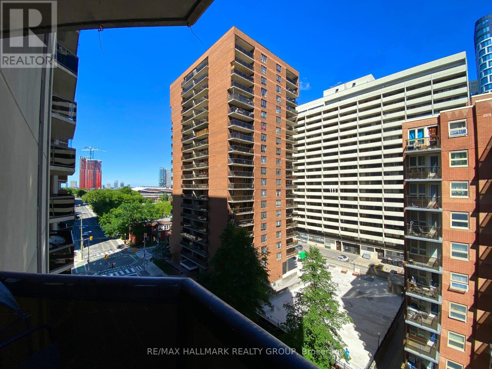 2 Bed, 2 Bath Apartment for Rent in Ottawa – 902 – 470 LAURIER AVENUE W, Ottawa – MLS# X13567004 - Image 9