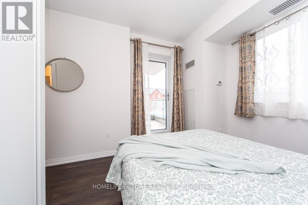 #203 9560 MARKHAM ROAD - 26