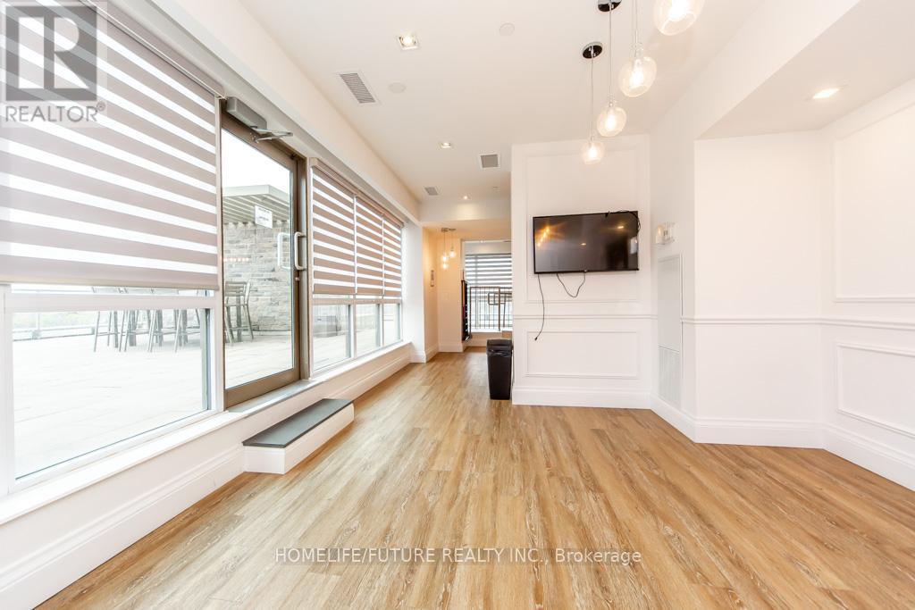 #203 9560 MARKHAM ROAD - 39